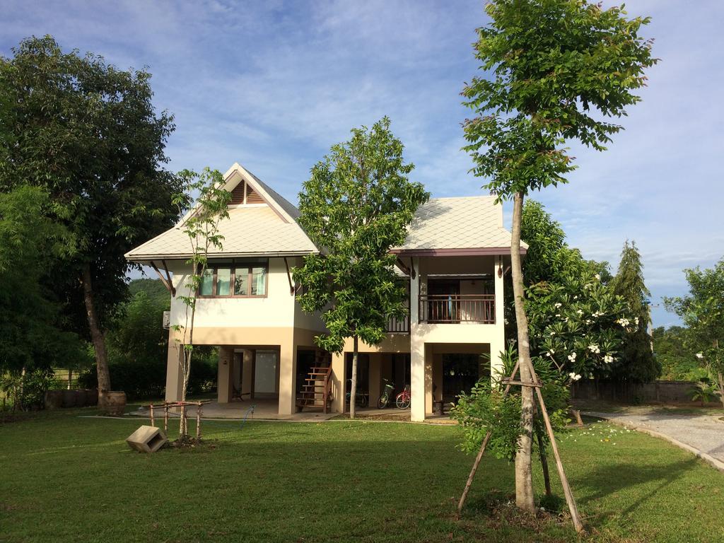 Baan2Rai Hotel Kanchanaburi Exterior photo
